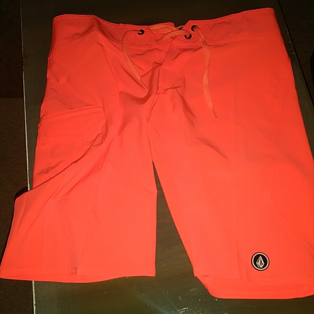 Girls Simply solid 11" in surf trunks